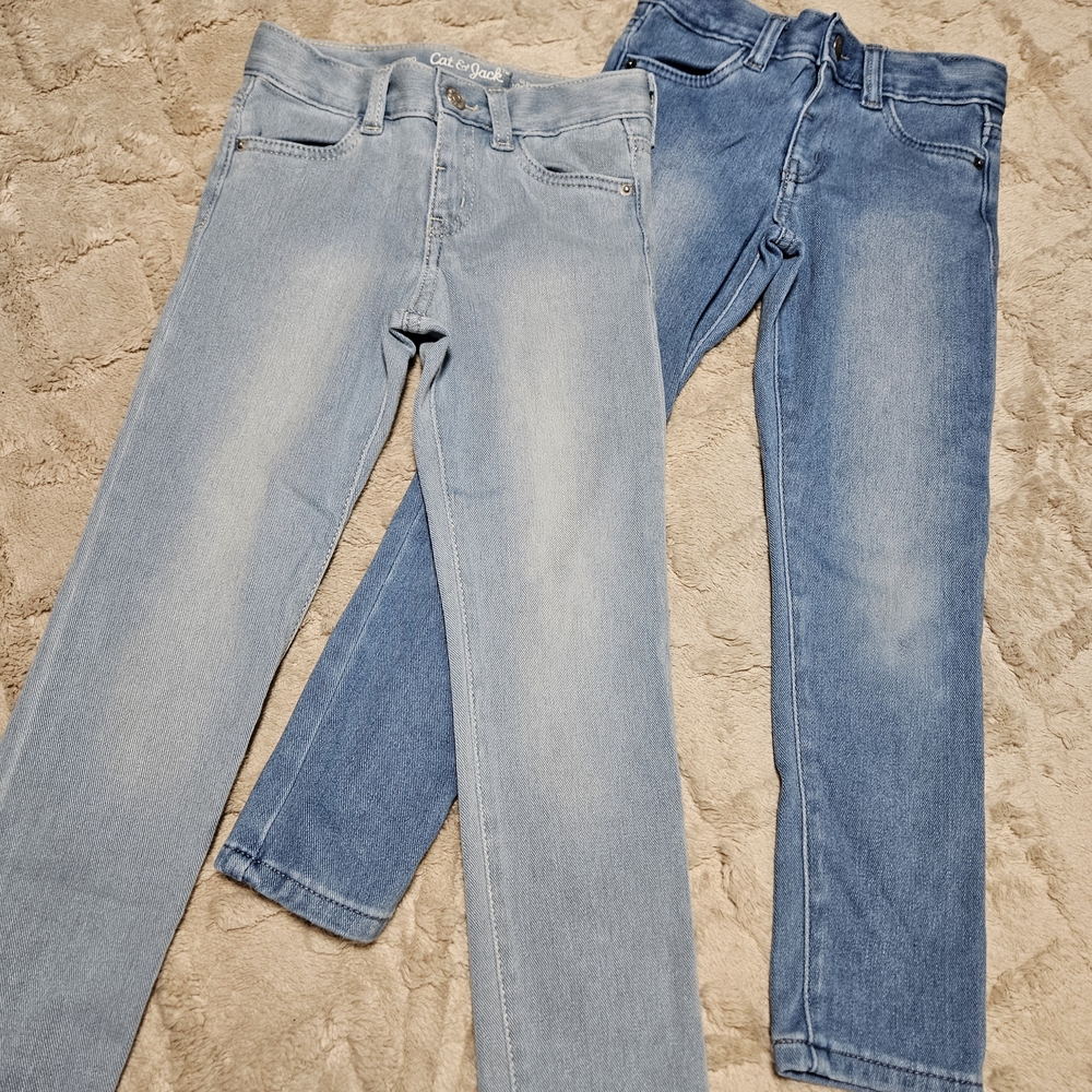 Cat & Jack Kids Light and Medium Blue Jeans